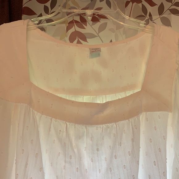 Old navy square neck blouse (final price) - Picture 4 of 6